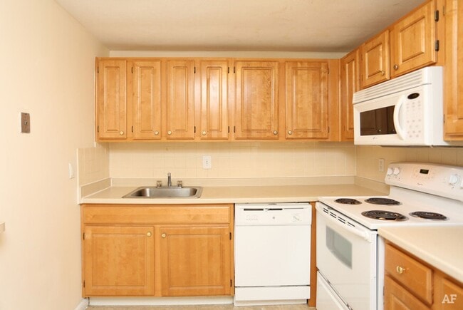 Building Photo - LARGE Studio - Watertown Square