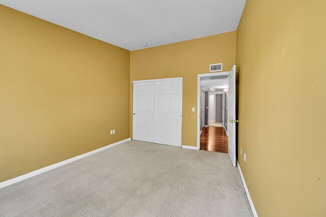 Building Photo - $2,050.00, 2-bed, 2 bath, located in Broom...