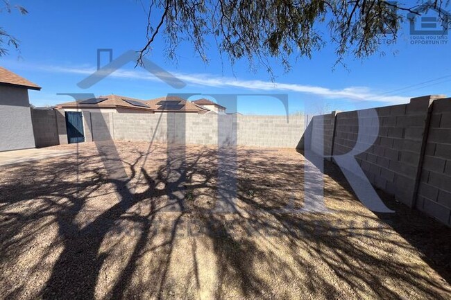 Building Photo - 3Bed/2Ba Home in Arizona City! $199 MOVE-I...