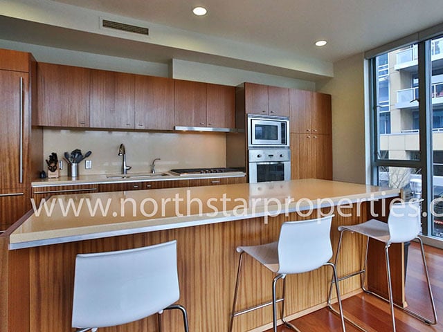 Building Photo - South Waterfront Atwater Perfection