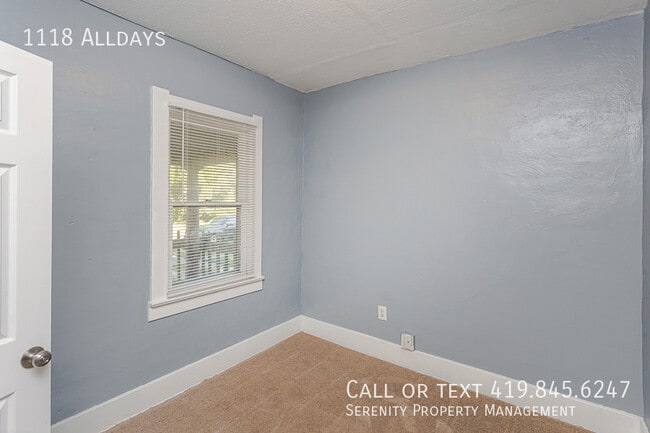 Building Photo - 1118 Alldays-