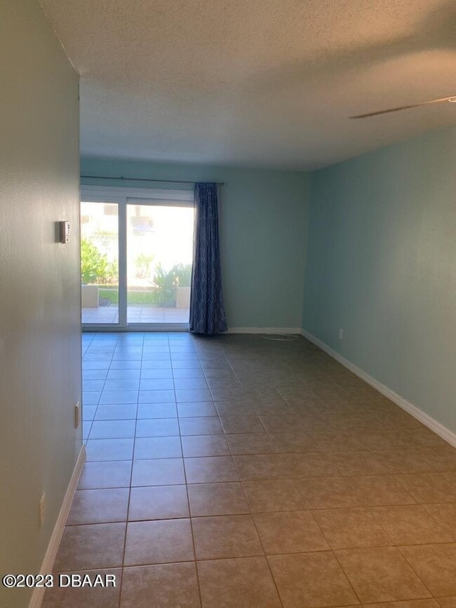 Building Photo - 935 Ocean Shore Blvd