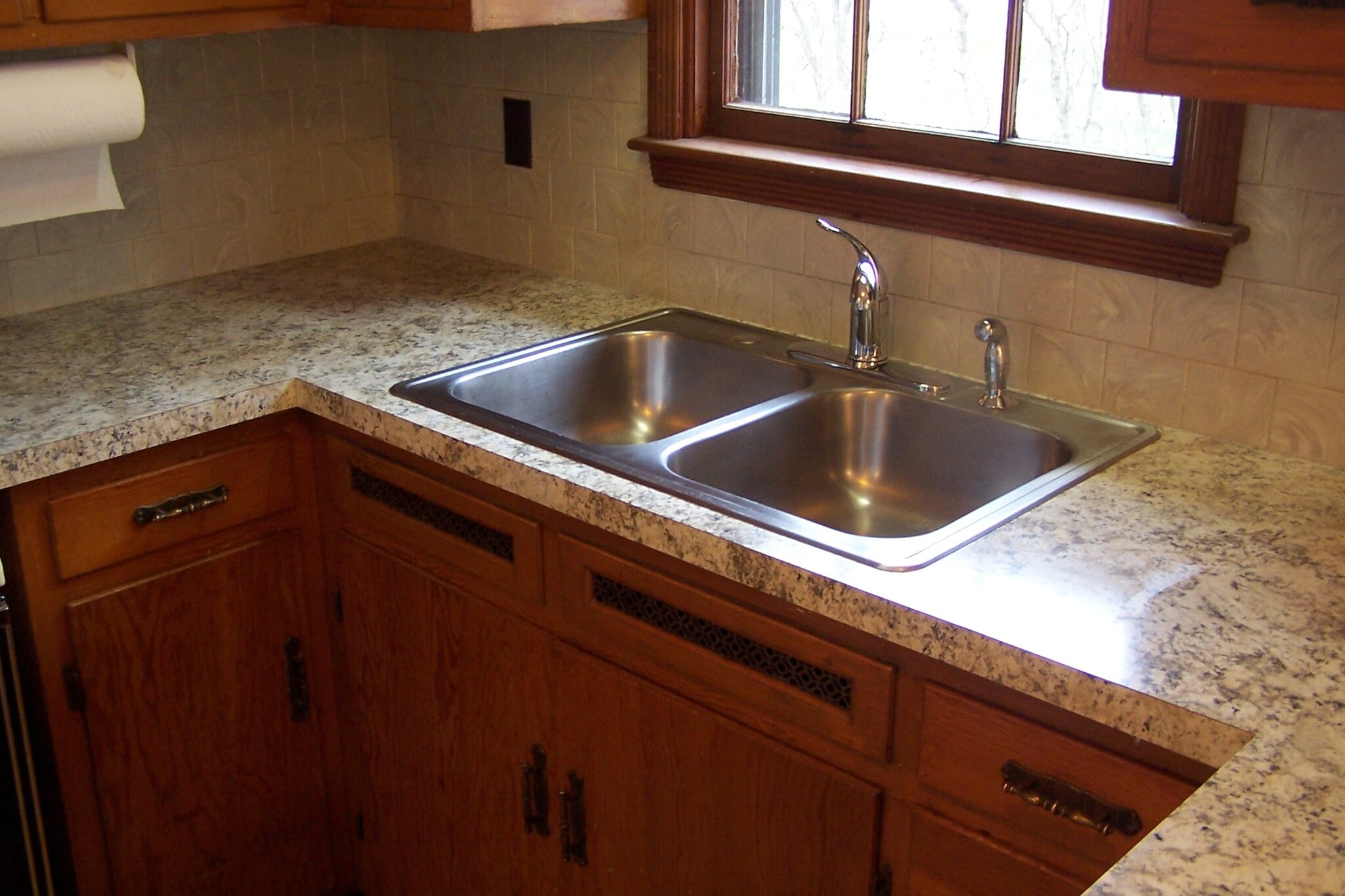 kitchen sink - 17 Grasmere Ave