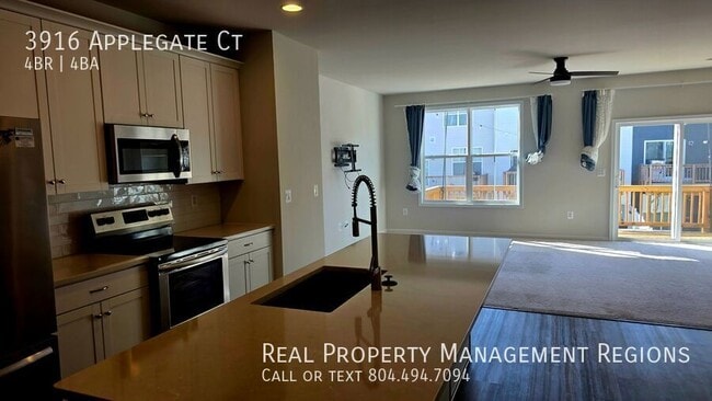 Building Photo - 3916 Applegate Ct