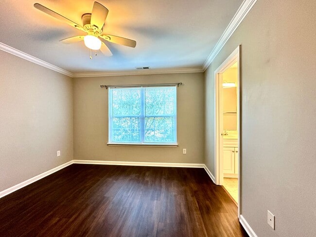 Building Photo - 3/3 Townhome in West of the Ashley!