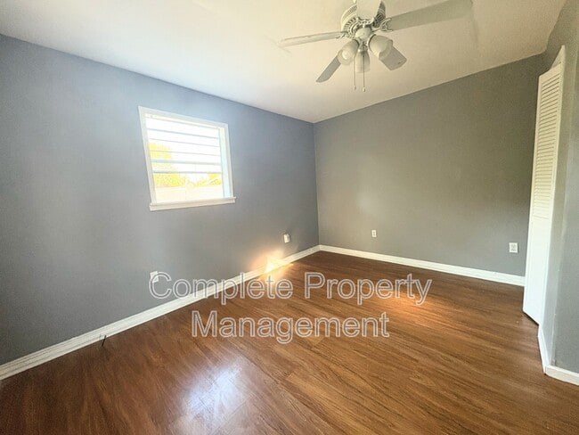 Building Photo - 3533 Jefferson Ave SW