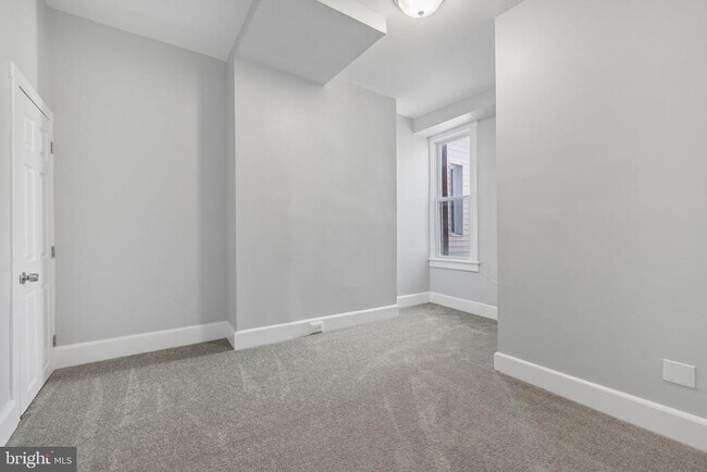 Building Photo - 1628 E Biddle St