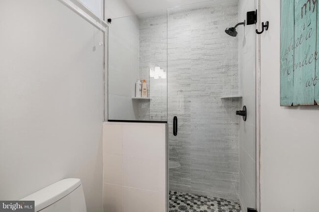 Building Photo - 2537 Grays Ferry Ave