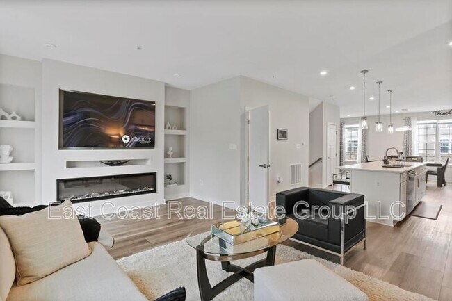 Building Photo - 1716 Atlas Dr