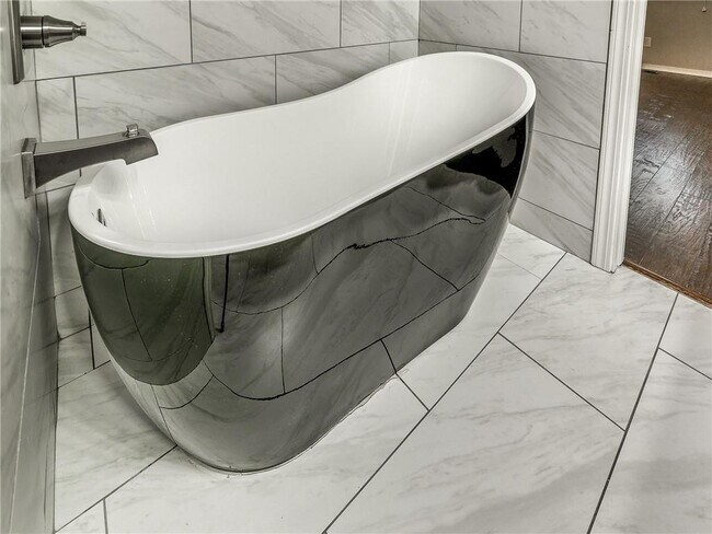 Building Photo - 3413 Choctaw Dr