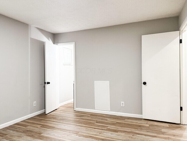 Building Photo - 1828 Bairsford Dr