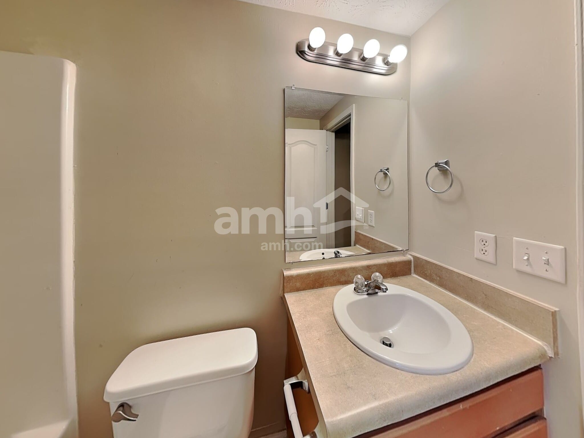 Building Photo - 3892 Refinement Way