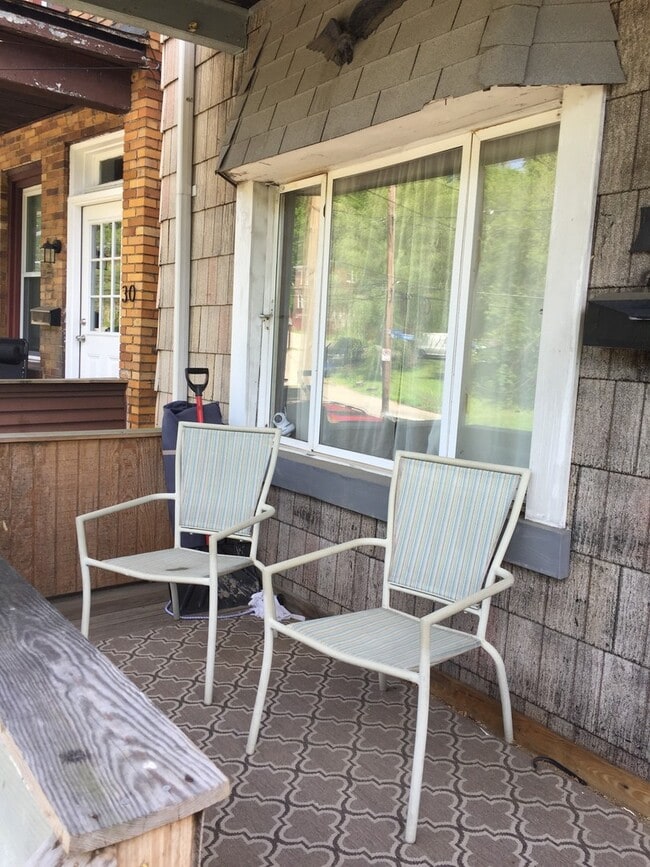 Building Photo - 28 Penelope St