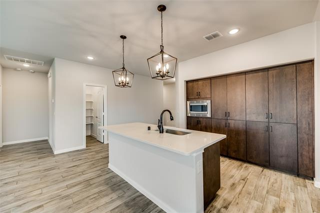 Building Photo - 1605 Pleasant Knoll Trl