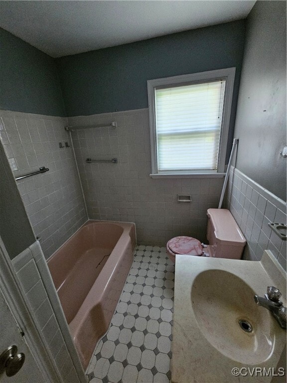 Building Photo - 6947 Montauk Dr