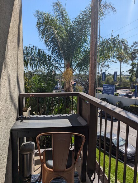 Outdoor Office - 7100 Alvern St