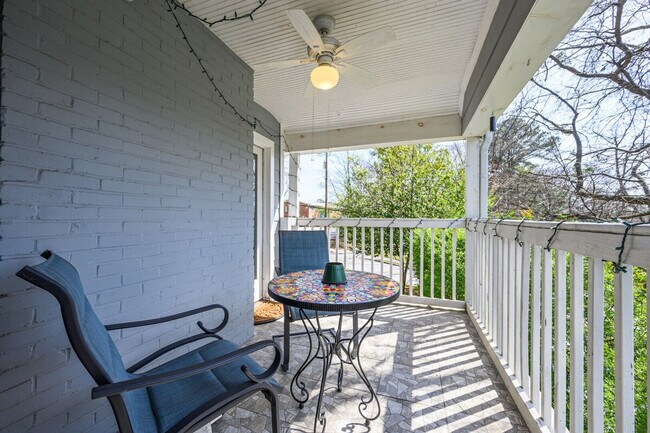 Building Photo - 3265 N Fulton Ave