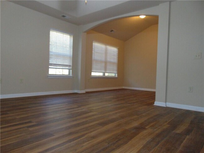 Building Photo - 1320 Napa Valley Dr SW