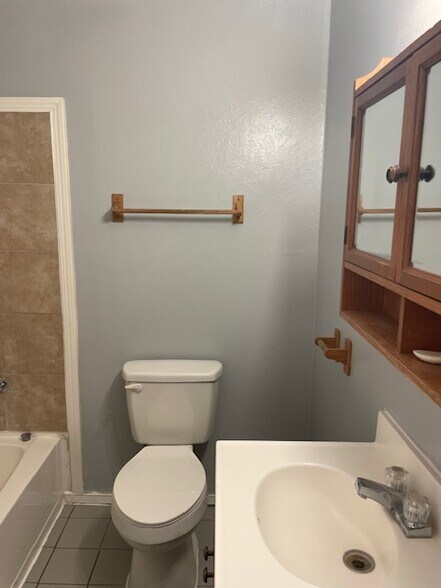 Building Photo - 12835 Stagecoach Ln