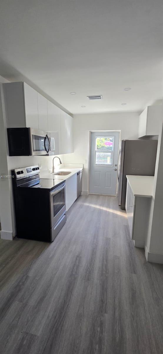 Building Photo - 1812 Scott St