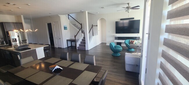 Building Photo - 5801 Antioch Cv