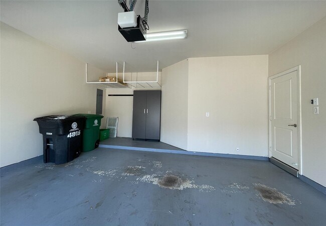 Building Photo - 4805 Jackson St