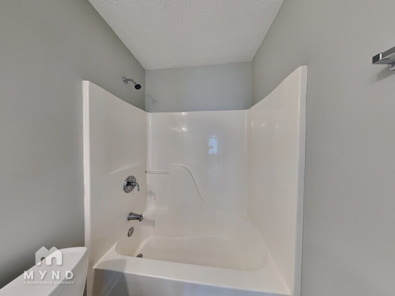Building Photo - 9221 Altridge Dr