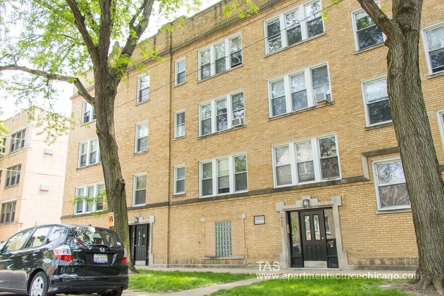 Building Photo - 1925 W Winona St
