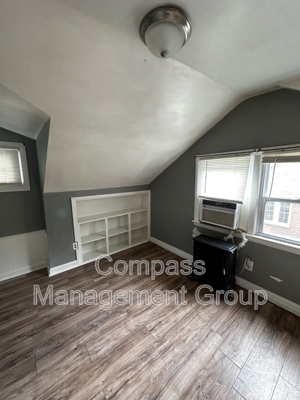 Building Photo - 3121 Conner Dr