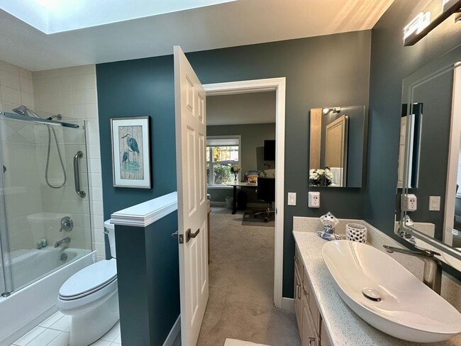 Building Photo - 9048 Gleneagle Dr