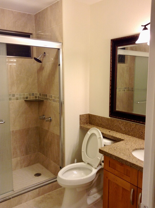 Building Photo - 7232 Kipu Pl