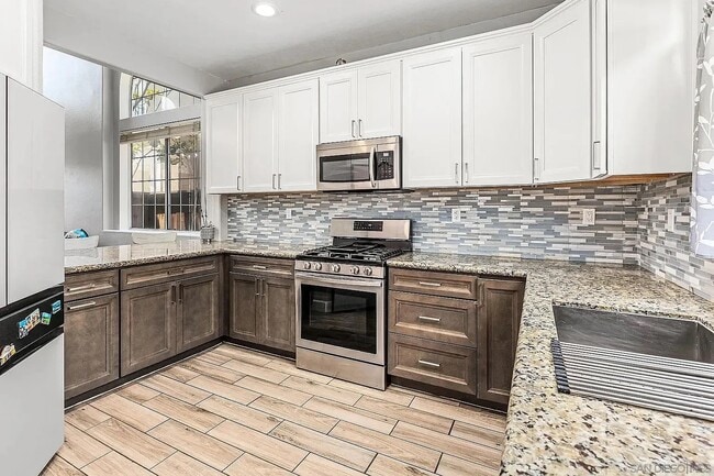 Building Photo - 4730 Milano Way