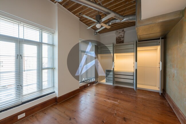 Building Photo - 161 Mangum St SW