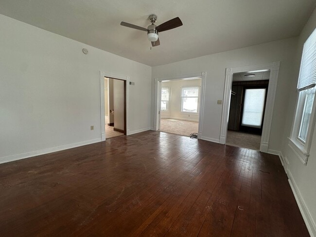 Building Photo - 100 Valley View St