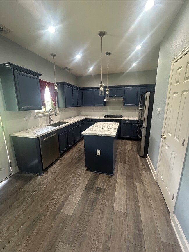 Building Photo - 206 Cheswick Cir