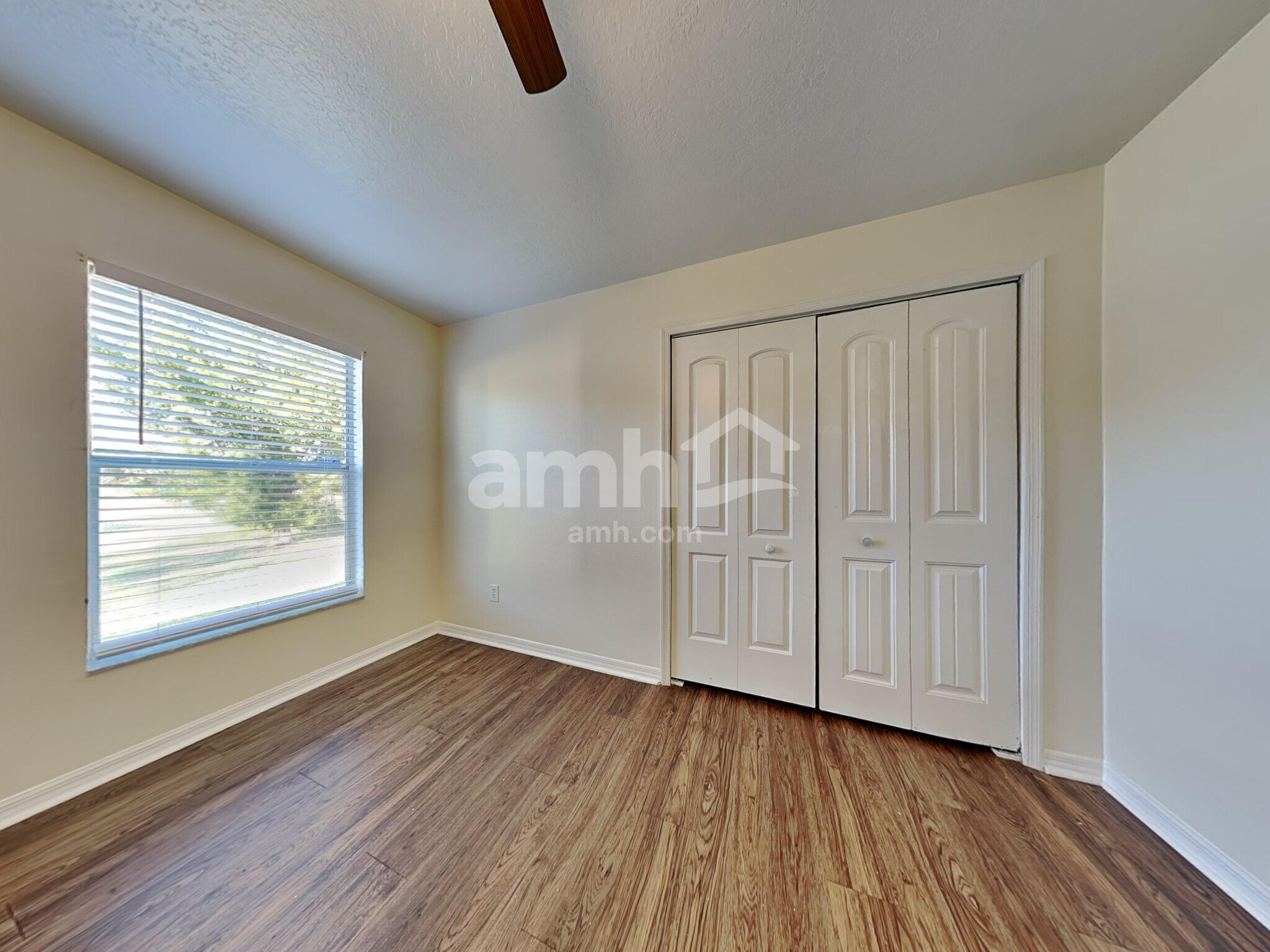 Building Photo - 1028 Chelsea Parc Dr