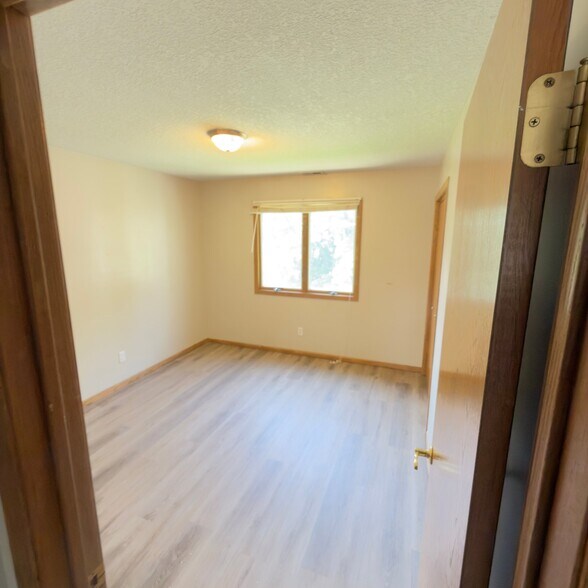 Building Photo - 703 11th Avenue B Ct