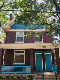 Building Photo - Emming Duplex