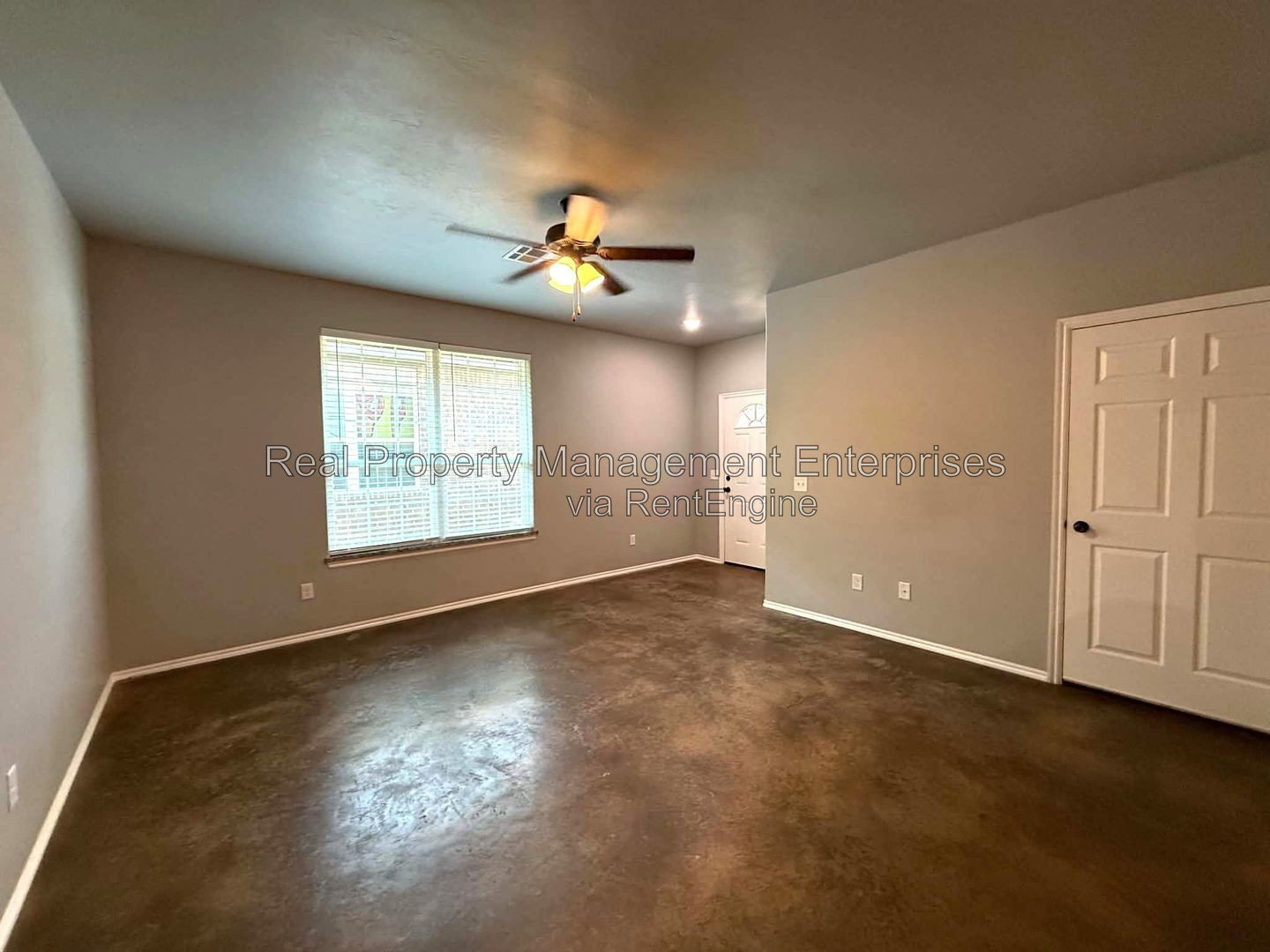 Building Photo - 7508 Redbud Villas Ct