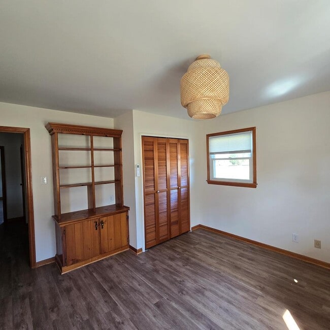 Building Photo - 29093 Arlington Rd