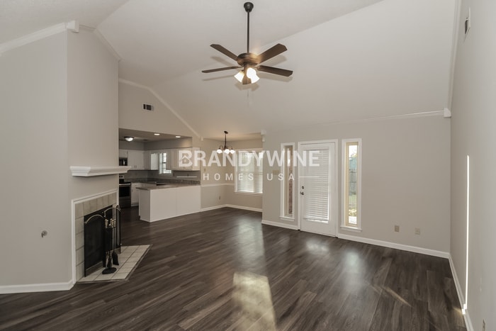 Building Photo - 5293 Shady Ridge Dr