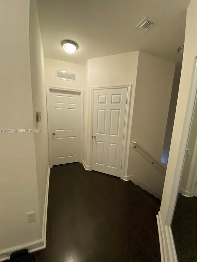 Building Photo - 210 NW 109th Ave