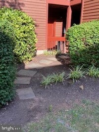 Building Photo - 2822 Lee Oaks Pl
