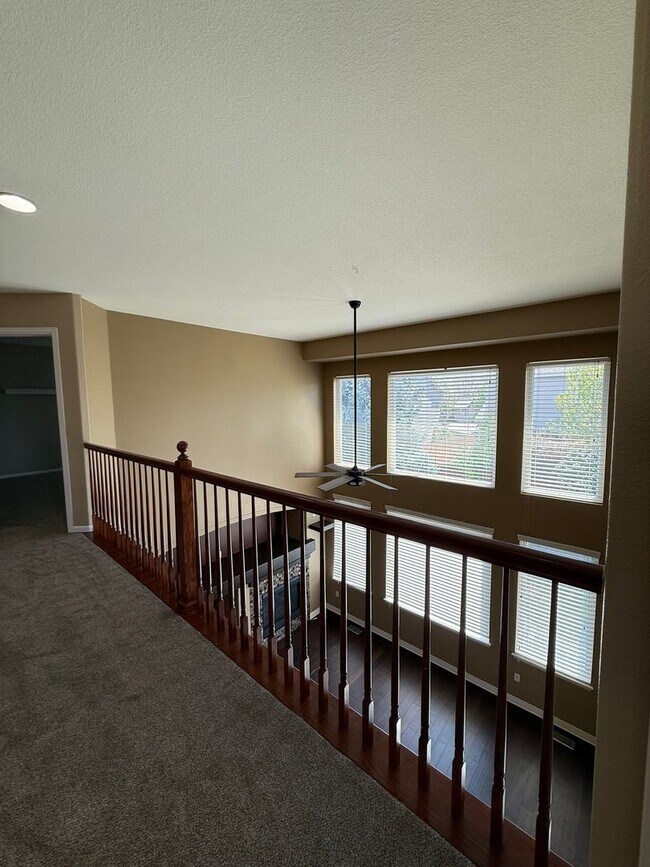 Building Photo - Your Colorado Oasis Awaits! 4 Bed, 3.5 Bath Home with Modern Amenities next to open space