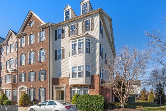 Building Photo - 41888 Inspiration Terrace