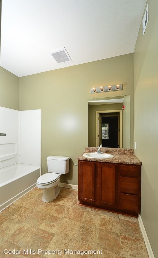 Building Photo - 3414 E Central Ave