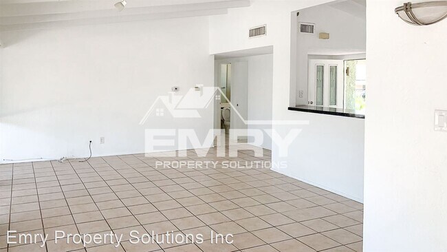Building Photo - 3 br, 2 bath House - 71812 Magnesia Falls ...