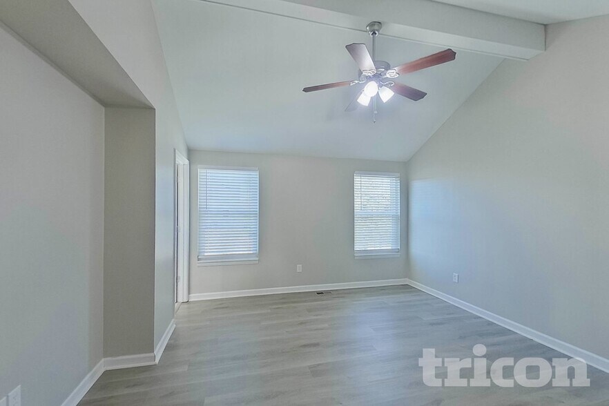 Building Photo - 599 Schrader Farm Dr