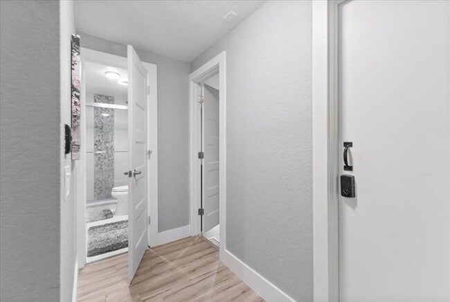 Building Photo - 10082 Harbourtown Ct