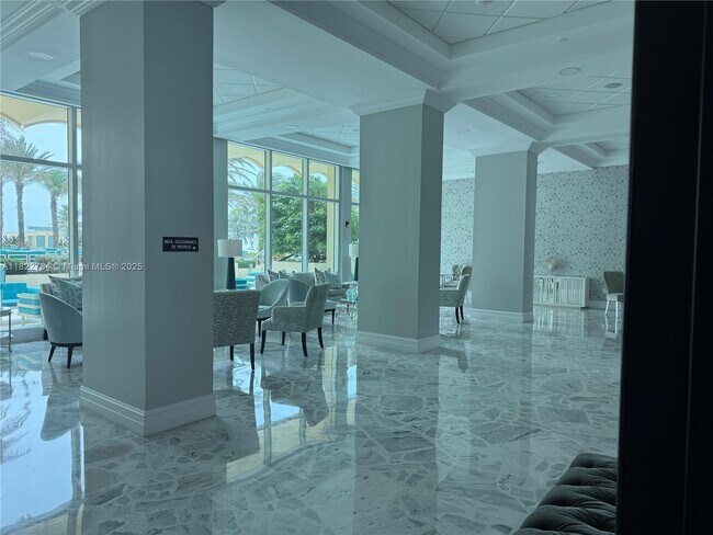 Building Photo - 2501 S Ocean Dr